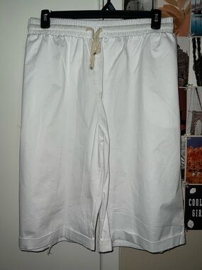 White Drawstring Casual Shorts